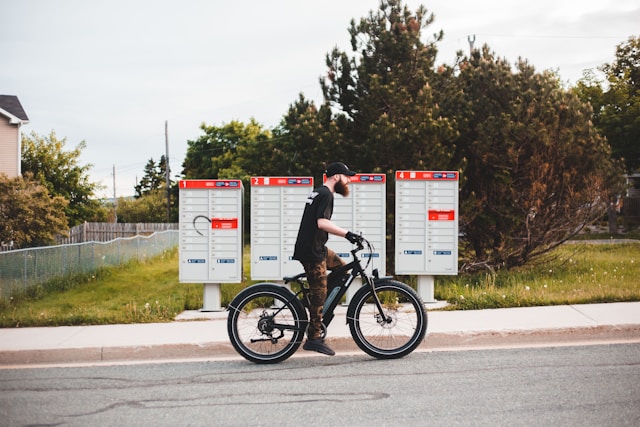 Do Electric Bikes Have Chains?
